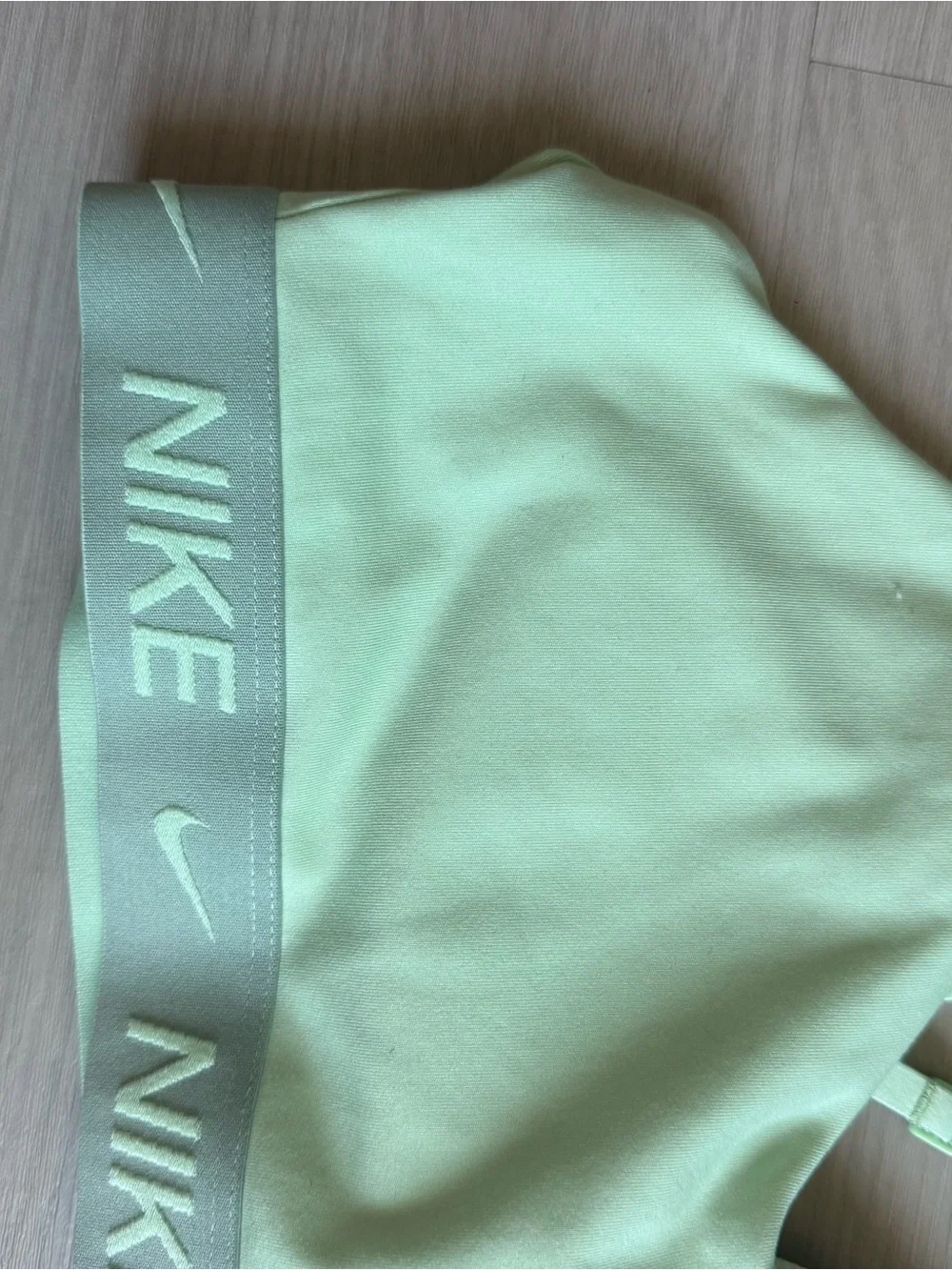 Nike Womens Mint Green Seamless Sports Bra